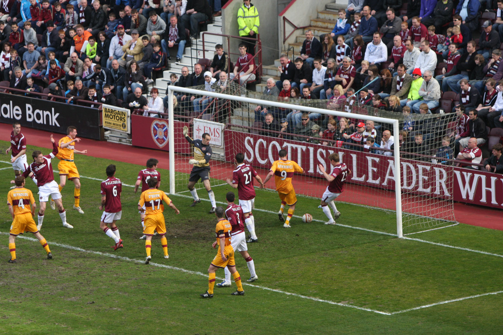 Hearts%200%20Motherwell%202%2024th%20April%202010%20260