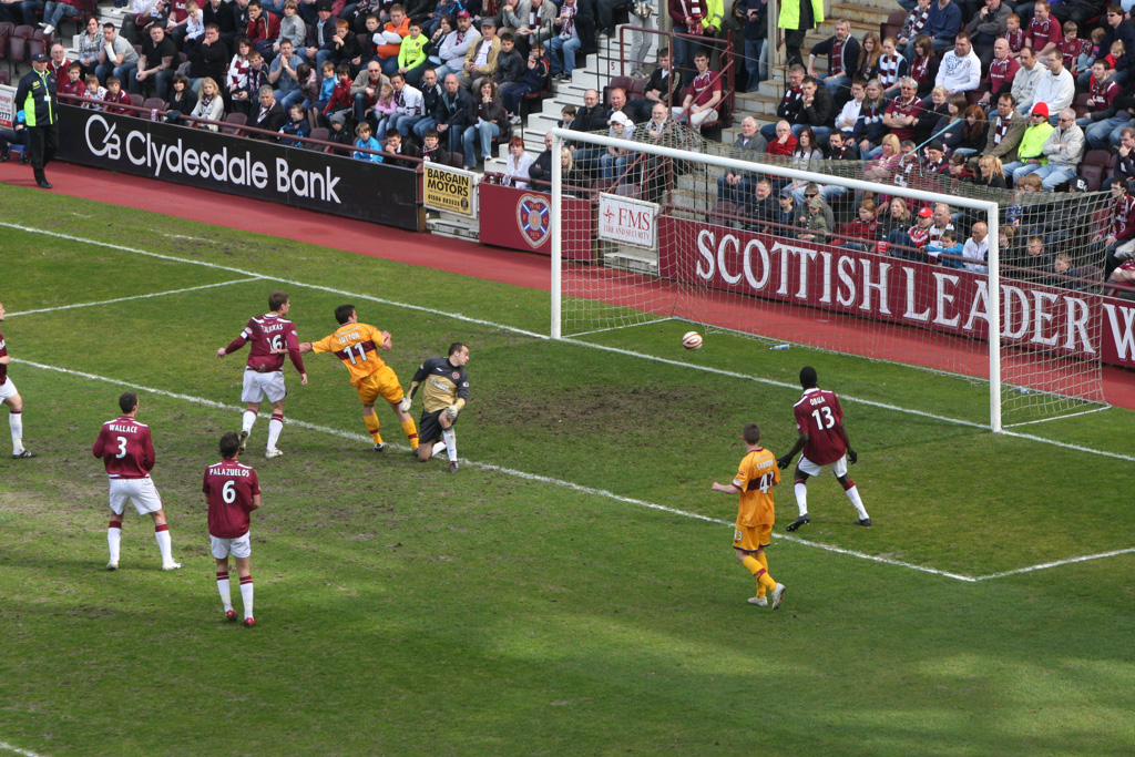 Hearts%200%20Motherwell%202%2024th%20April%202010%20325
