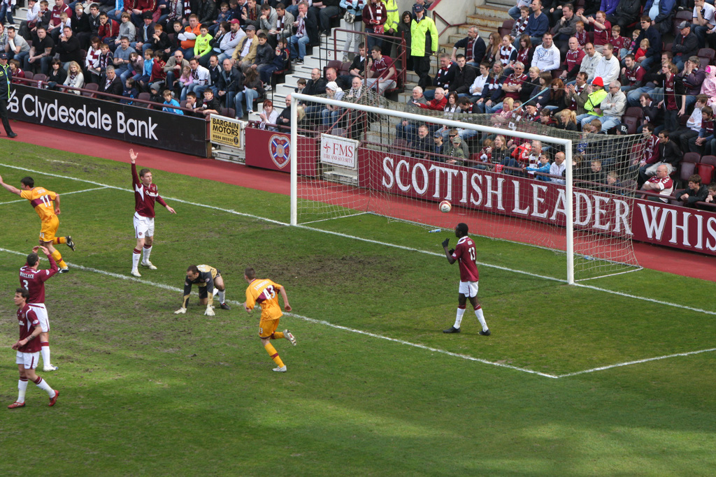 Hearts%200%20Motherwell%202%2024th%20April%202010%20333