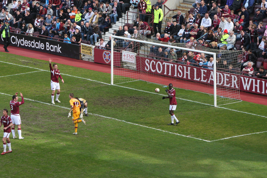 Hearts%200%20Motherwell%202%2024th%20April%202010%20335