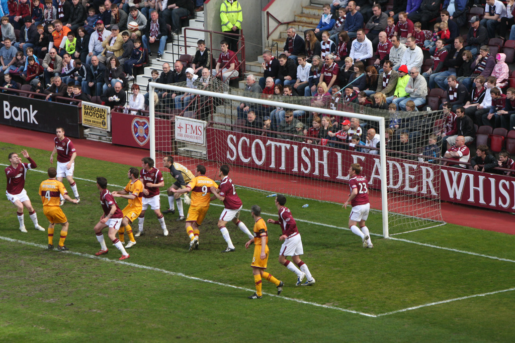 Hearts%200%20Motherwell%202%2024th%20April%202010%20256