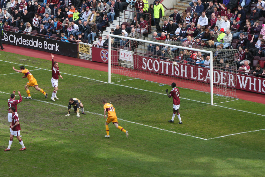 Hearts%200%20Motherwell%202%2024th%20April%202010%20332