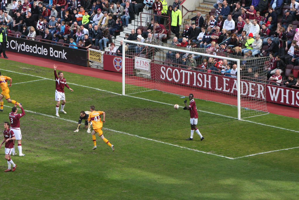 Hearts%200%20Motherwell%202%2024th%20April%202010%20334