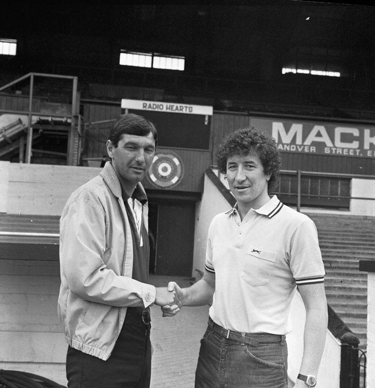 Willie McVie signs to Hearts 1980b