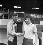 Willie McVie signs to Hearts 1980b