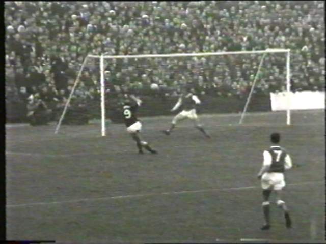 Sat 05 Sep 1964  Hibernian 3  Hearts 5 