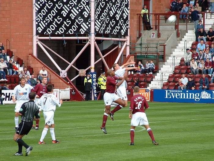 Sun 31 Aug 2003  Hearts 1  Dunfermline Athletic 0 