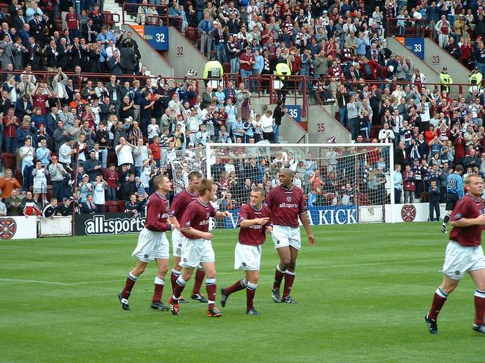 Sun 31 Aug 2003  Hearts 1  Dunfermline Athletic 0 