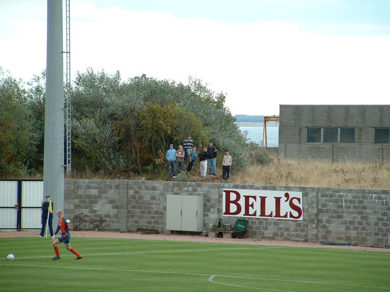 Sun 07 Sep 2003  East Fife 1  Hearts 2 