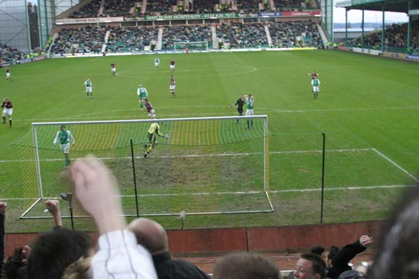 Sun 15 Feb 2004  Hibernian 1  Hearts 1 