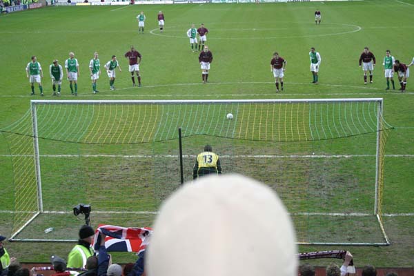 Sun 15 Feb 2004  Hibernian 1  Hearts 1 