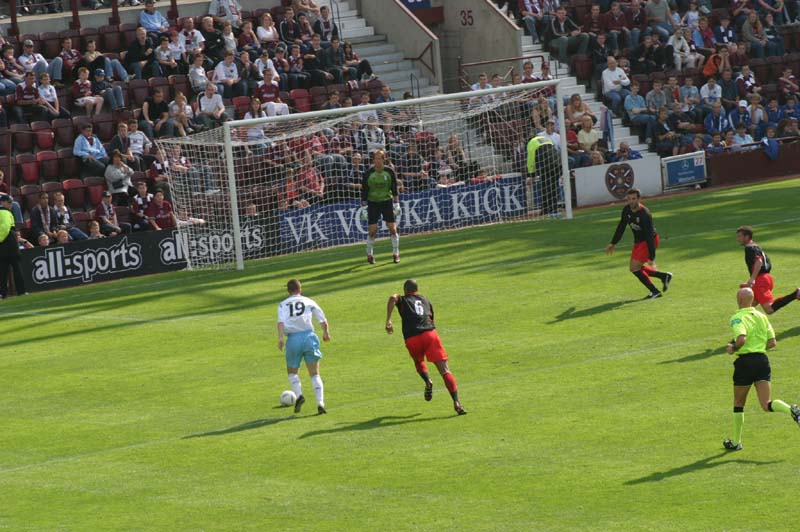 Sat 31 Jul 2004  Hearts 0  Fulham 2 