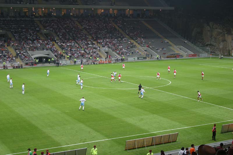 Thu 30 Sep 2004  Braga 2  Hearts 2 