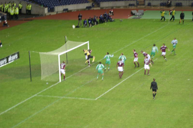 Thu 16 Dec 2004  Hearts 0  Ferencvaros 1 