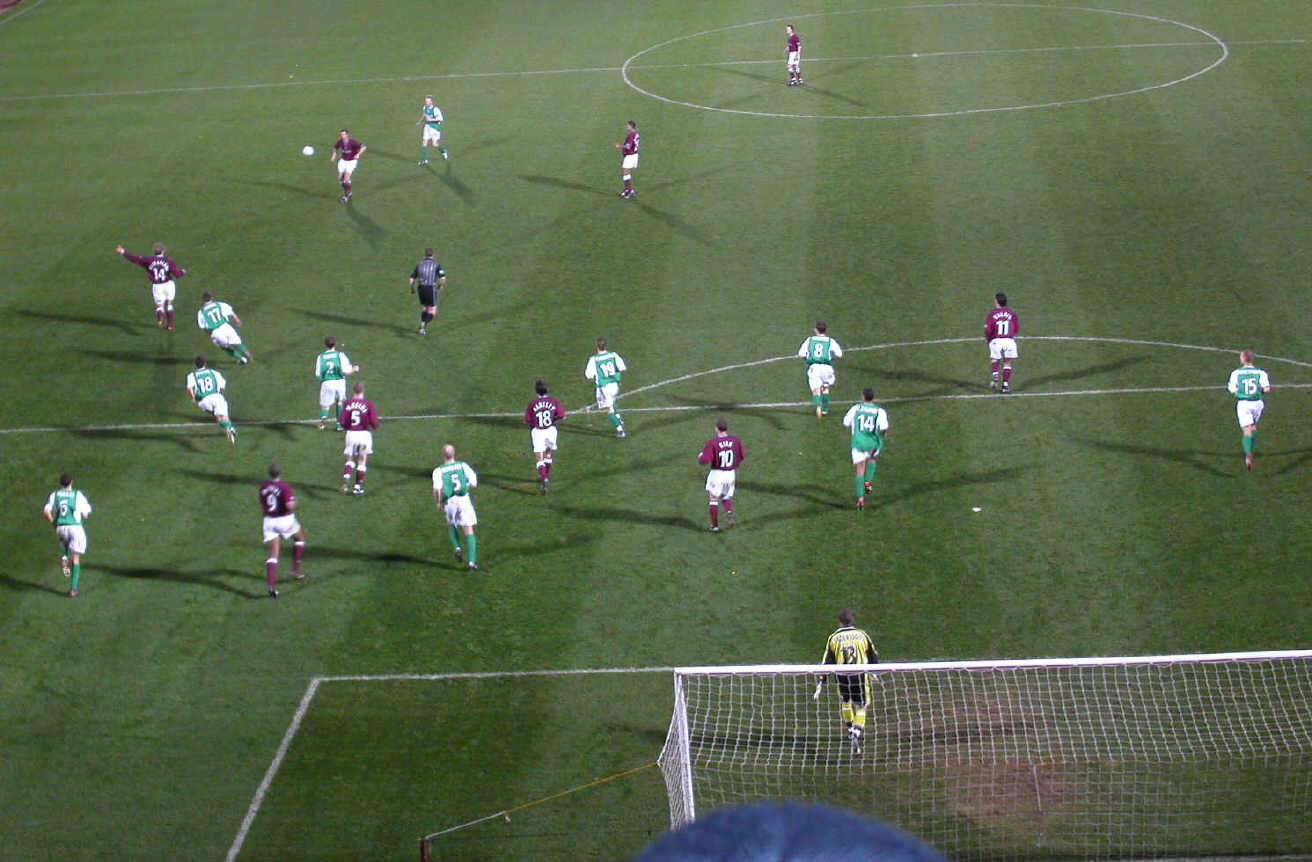 Sun 23 Nov 2003  Hearts 2  Hibernian 0 