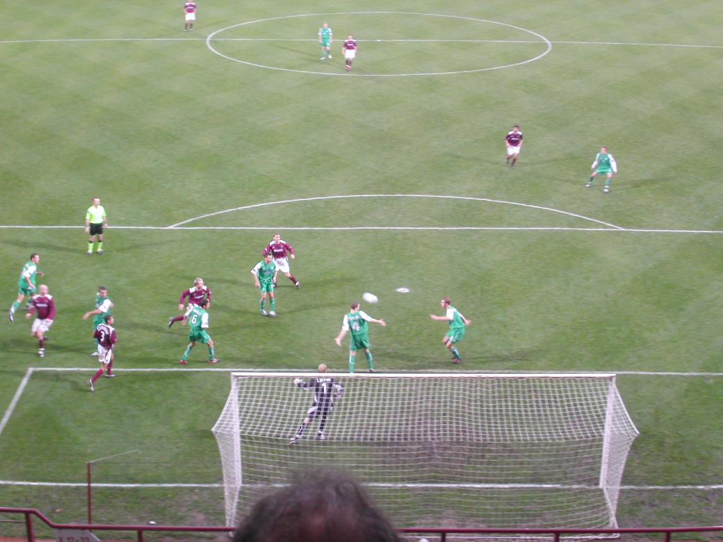 Sun 24 Oct 2004  Hearts 2  Hibernian 1 